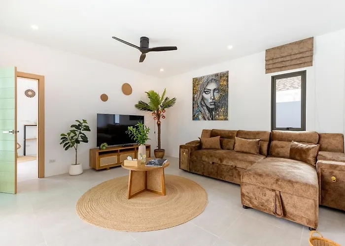 Villa Elsa With Garden -Included Airport Pick Up
